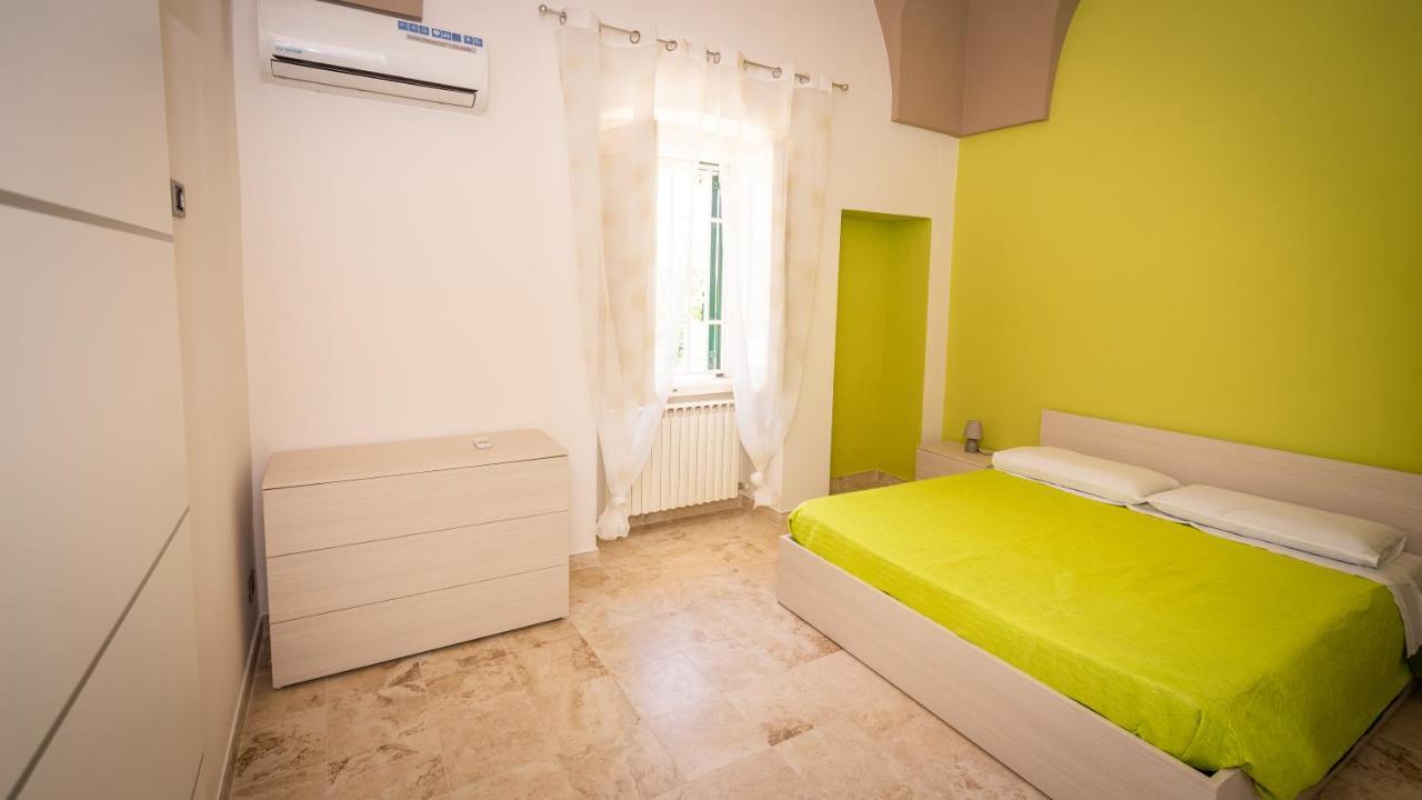 Bed and Breakfast Green House Монополі Екстер'єр фото